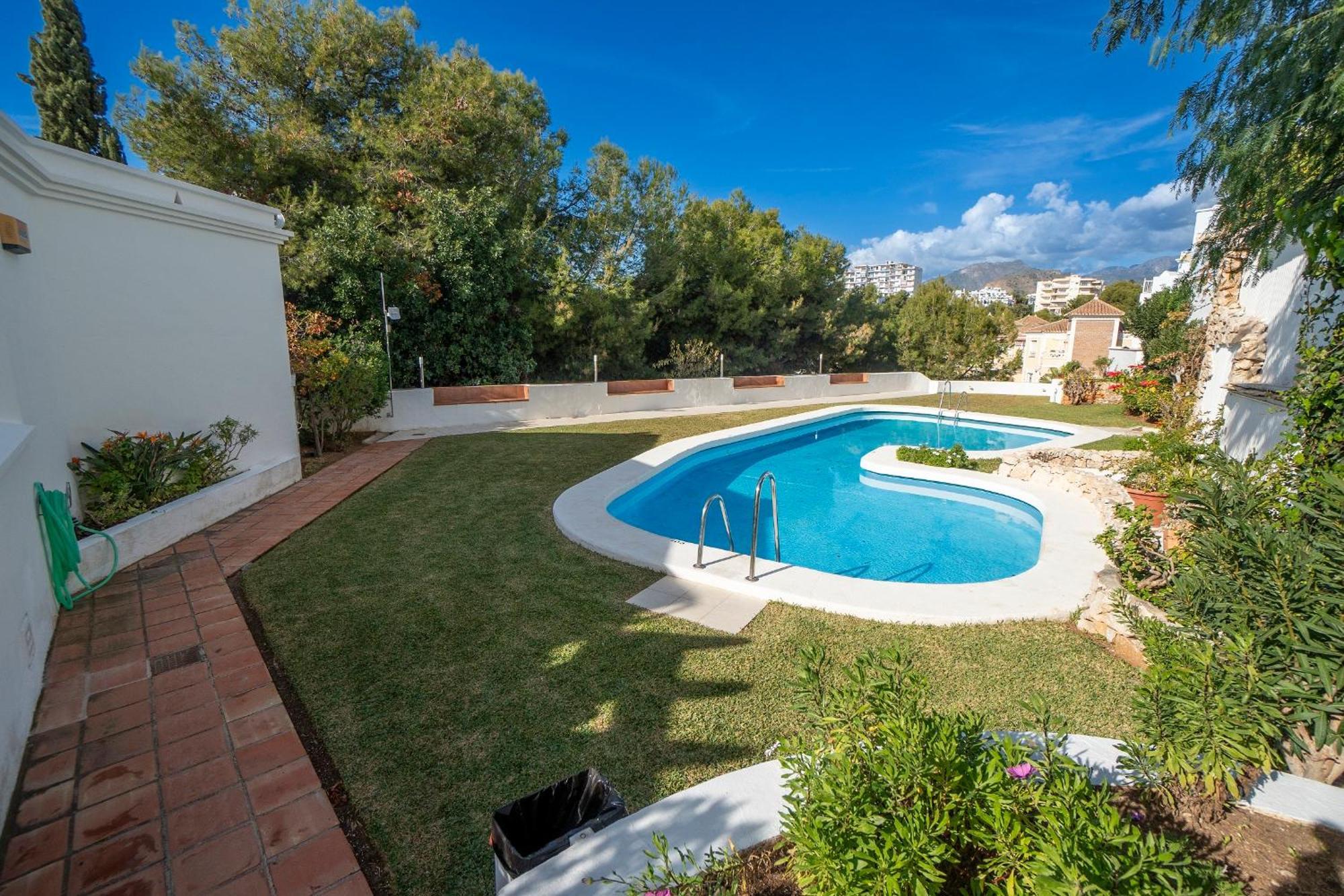 Residensol 13 Menyber Διαμέρισμα Nerja Εξωτερικό φωτογραφία